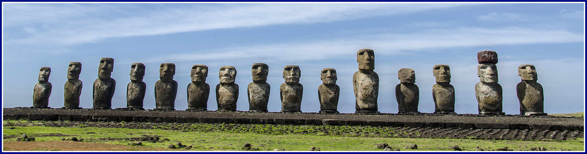 Chile - isla de Rapa Nui o Pascua - Ahu Tongariki